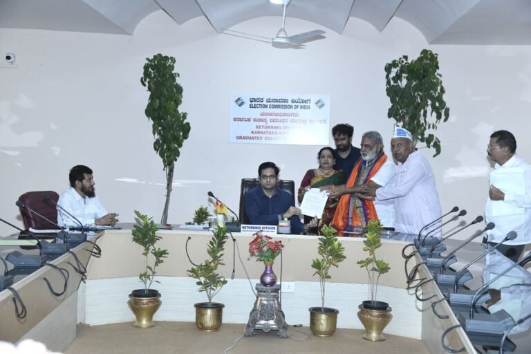 ಎನ್. ಪ್ರತಾಪರೆಡ್ಡಿ ನಾಮಪತ್ರ ಸಲ್ಲಿಸಿದರು  ಈಶಾನ್ಯ ಕರ್ನಾಟಕ ಪದವೀಧರ ಕ್ಷೇತ್ರದ ಚುನಾವಣೆ